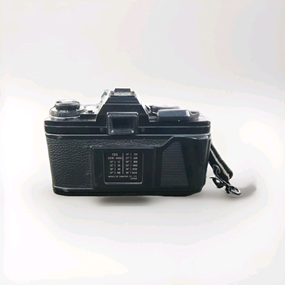 Minolta X-700 35mm SLR Film Camera with Tokina Lens and Strap - Picture 4 of 4